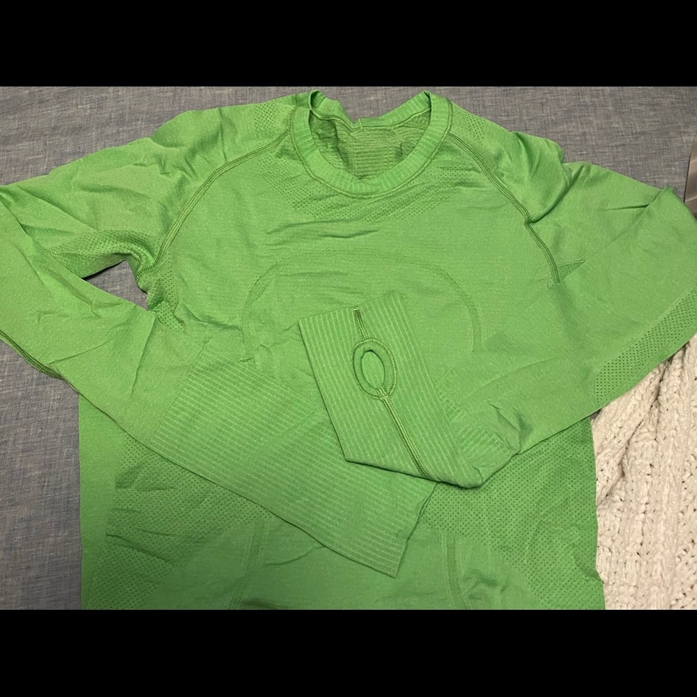 Run Swiftly Long Sleeve shirt
